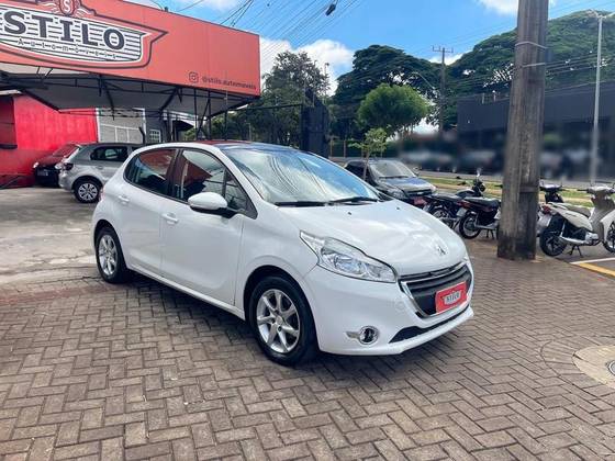 PEUGEOT 208 1.5 ACTIVE 8V FLEX 4P MANUAL PEUGEOT 208 1.5 ACTIVE 8V FLEX 4P MANUAL